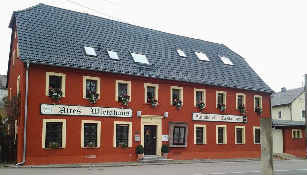 Altes Wirtshaus Foerdergersdorf Bed & Breakfast 萨兰德特 外观 照片