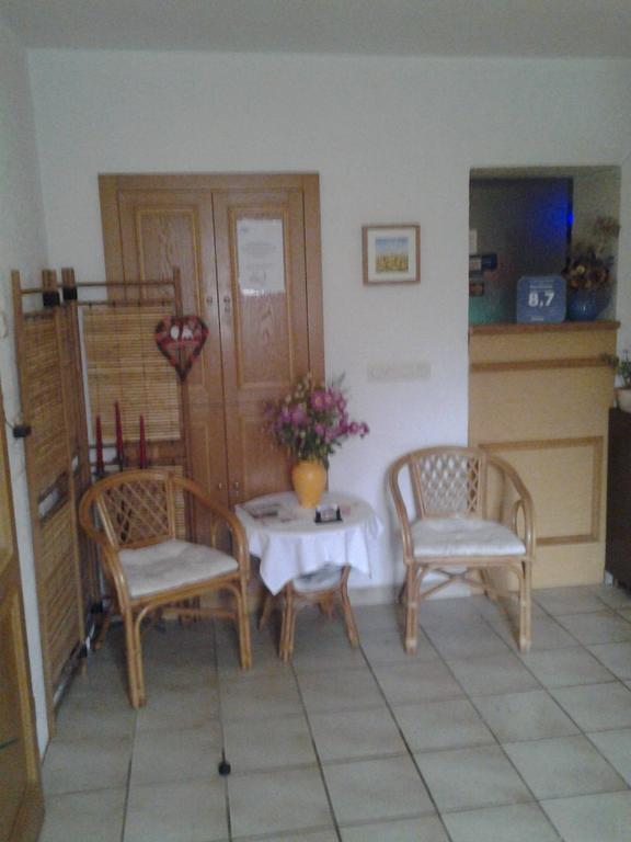 Altes Wirtshaus Foerdergersdorf Bed & Breakfast 萨兰德特 外观 照片