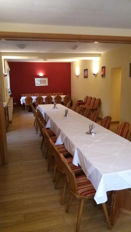 Altes Wirtshaus Foerdergersdorf Bed & Breakfast 萨兰德特 外观 照片
