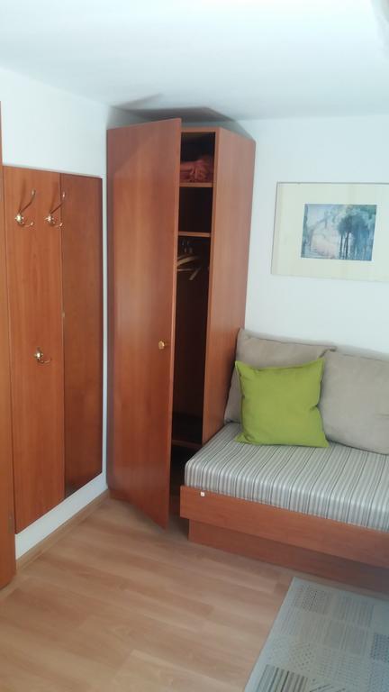 Altes Wirtshaus Foerdergersdorf Bed & Breakfast 萨兰德特 外观 照片