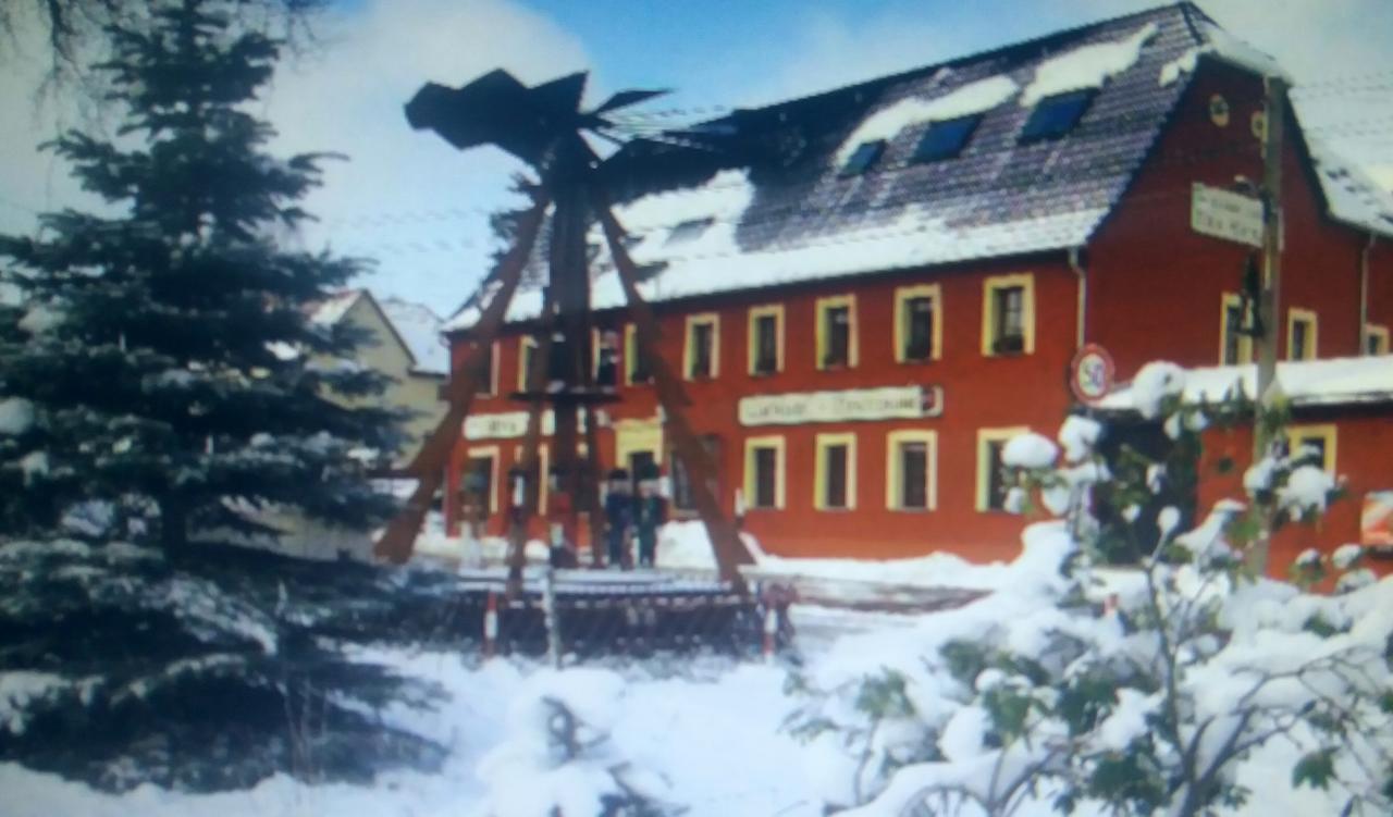 Altes Wirtshaus Foerdergersdorf Bed & Breakfast 萨兰德特 外观 照片